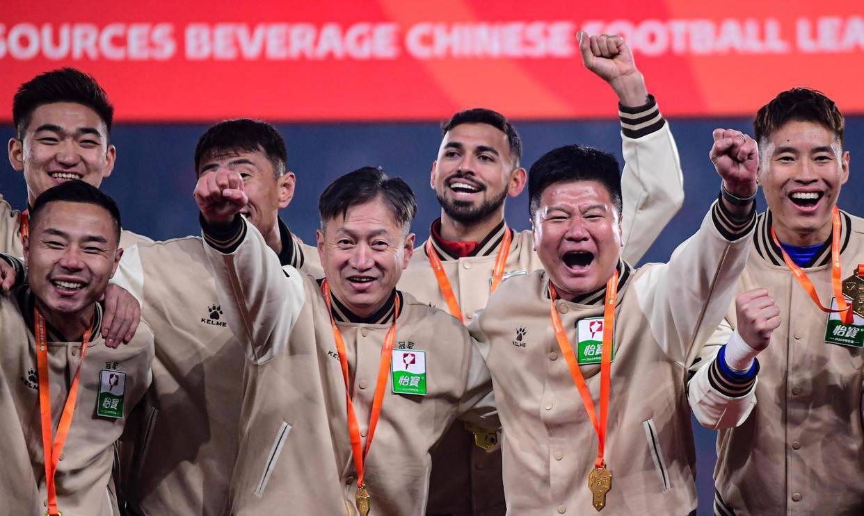 db电竞游戏官网-集结日中超传出新动向，辽宁本钢战术微调，管理层表态——话题不断，赛程密集仍需轮换